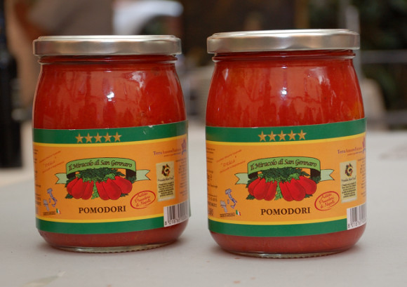 Gustiamo miracolo di san gennaro pomodoro Gustiamo miracolo di san gennaro pomodoro