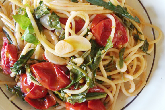 Nancy Harmon Jenkins's Faella Spaghetti With Sun-Burst Tomatoes