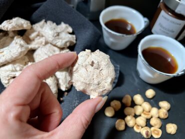 brutti ma buoni chocolate hazelnut cookies