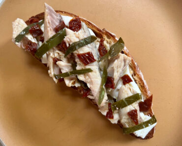 sgombro sun dried tomatoes caper leaves bruschetta