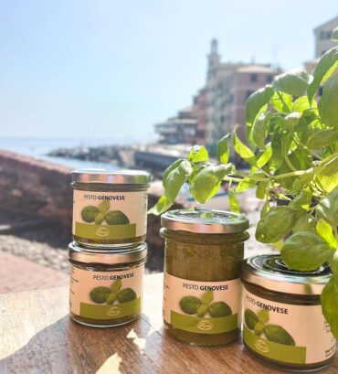 genovese pesto shelf stable roberto panizza rossi jars