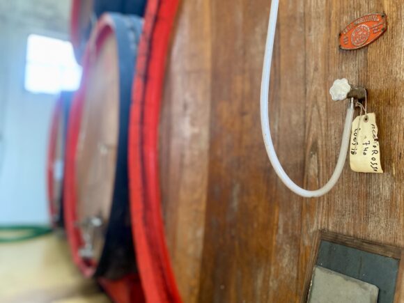 red wine vinegar aging barrels